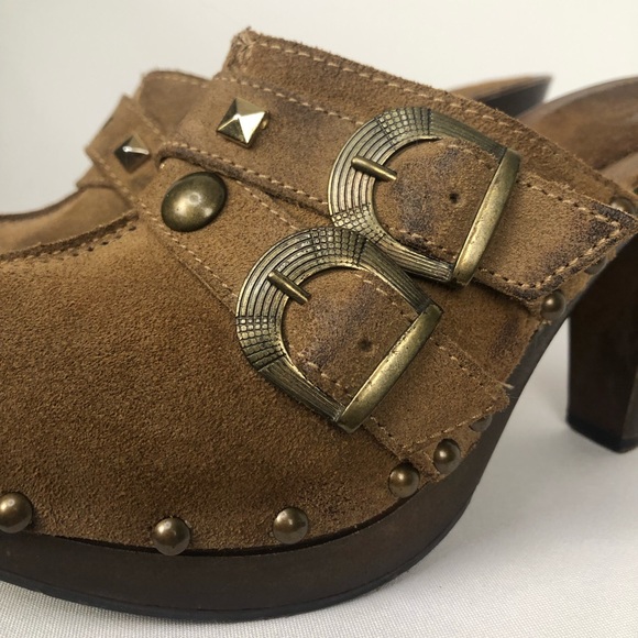 B2 mule high heels. Wood and Suede. Used, but in good condition. Size 8, brown. - Picture 6 of 10